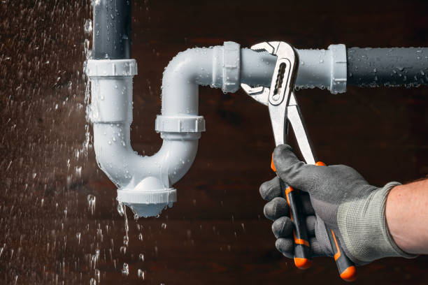 Professional Burst Pipe Repair technician working in Hope, NJ